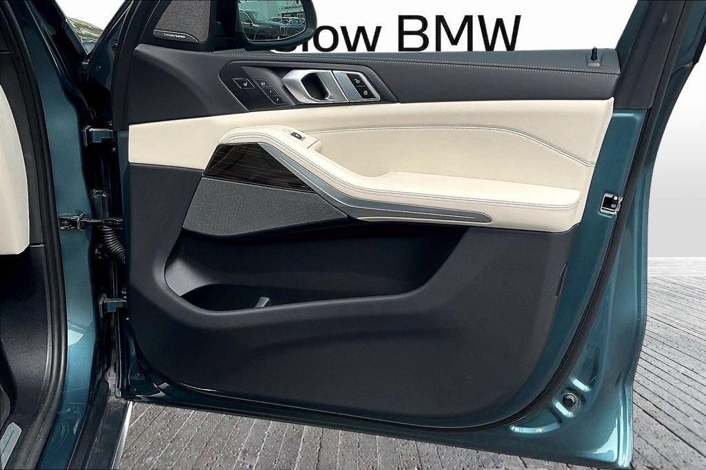 Used 2025 BMW X5 xDrive40i w/ Executive Package AWD/4WD image 27