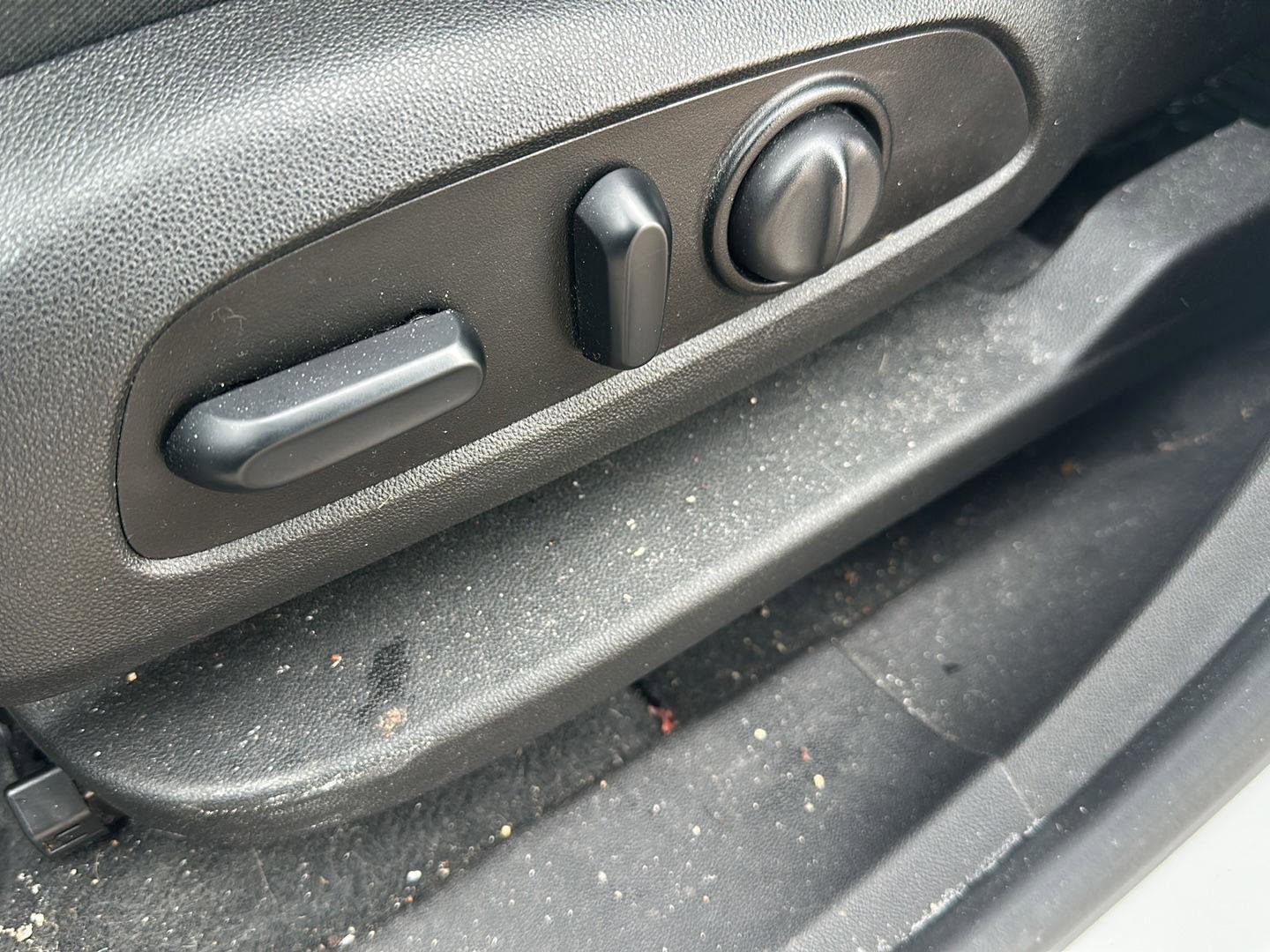 Used 2018 GMC Terrain SLE w/ Driver Convenience Package image 9