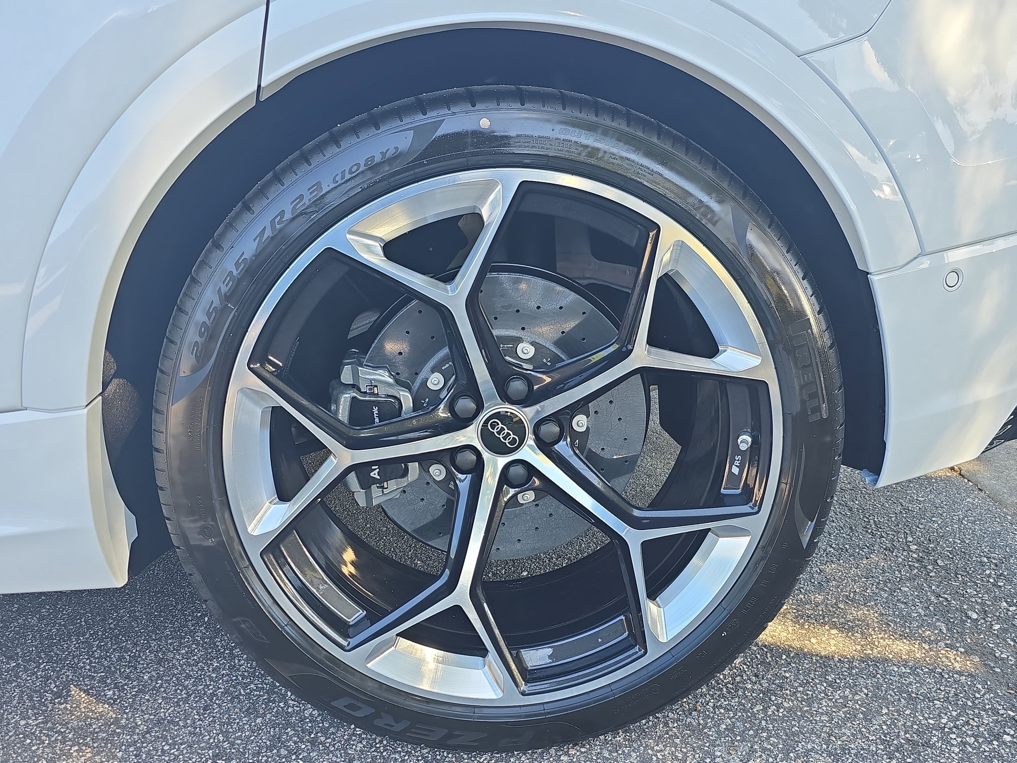 New 2026 Audi RS Q8 performance image 32