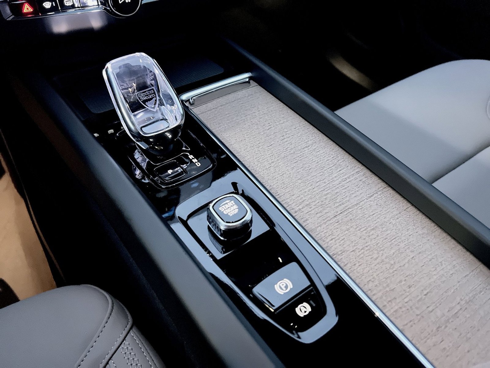 New 2026 Volvo XC60 B5 Plus w/ Protection Package Premier image 22