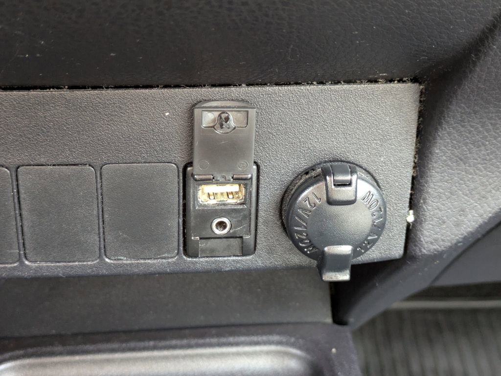 Used 2016 Toyota RAV4 XLE image 24