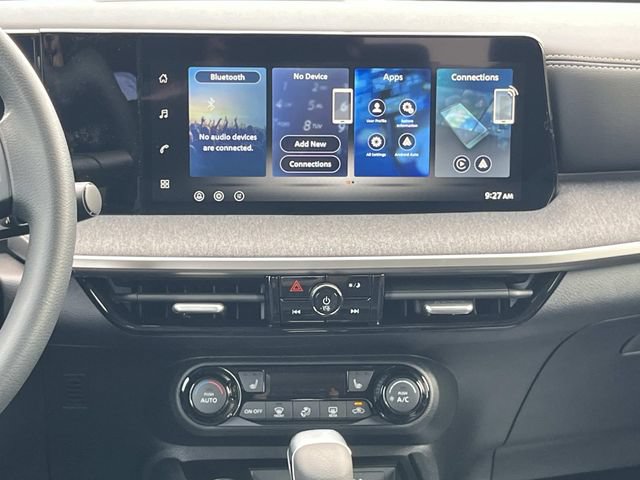 New 2026 Nissan Kicks SV w/ SV Premium Package FWD image 15