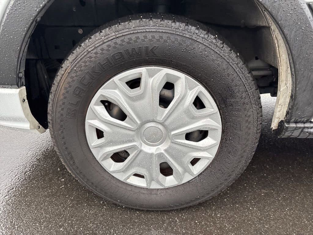 Used 2023 Ford Transit 350 XLT image 12