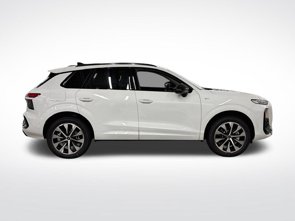 New 2026 Audi Q3 quattro 2.0T AWD/4WD image 6