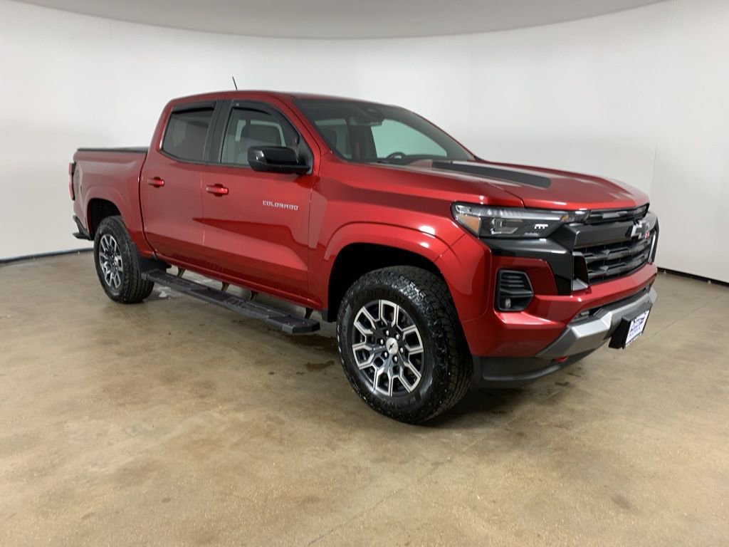 Used 2023 Chevrolet Colorado Z71 w/ Z71 Convenience Package 2 image 5
