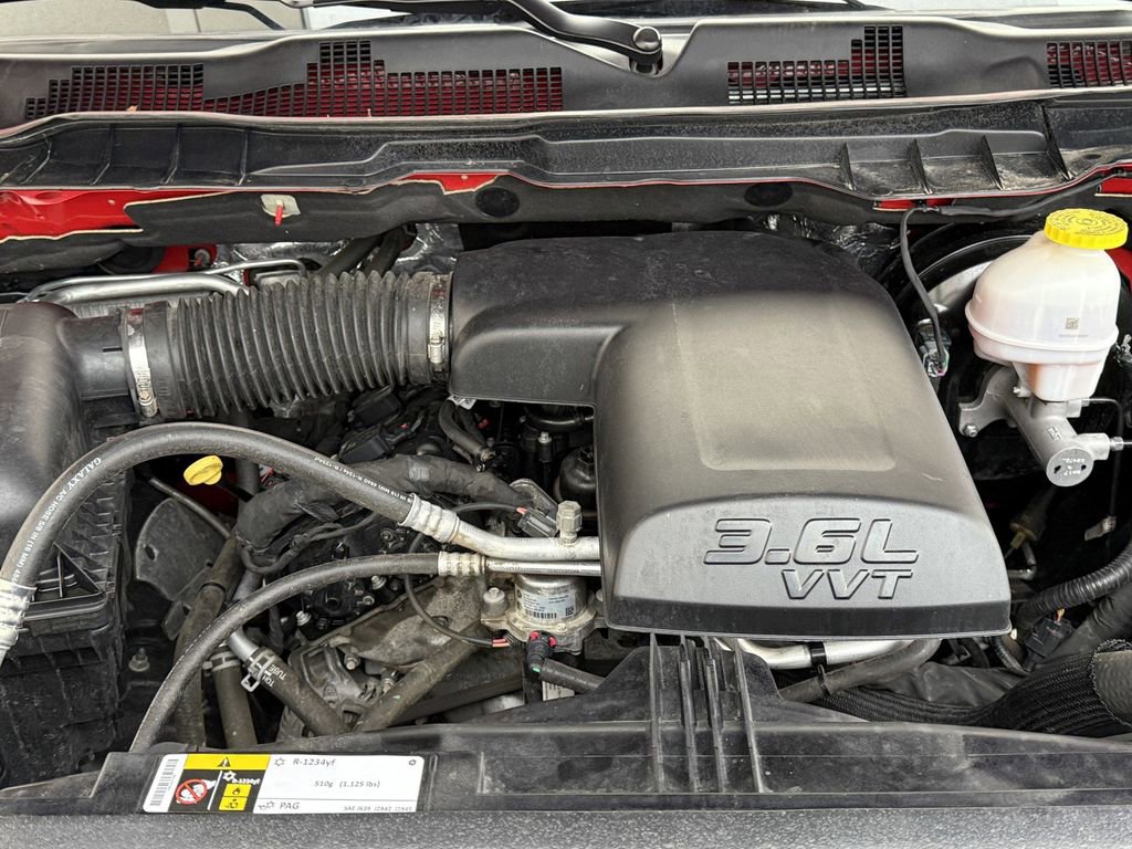 Used 2024 RAM 1500 Classic SLT image 7