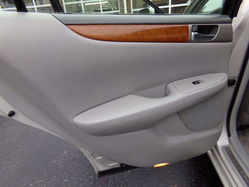 Used 2005 Lexus ES 330 Sedan image 72