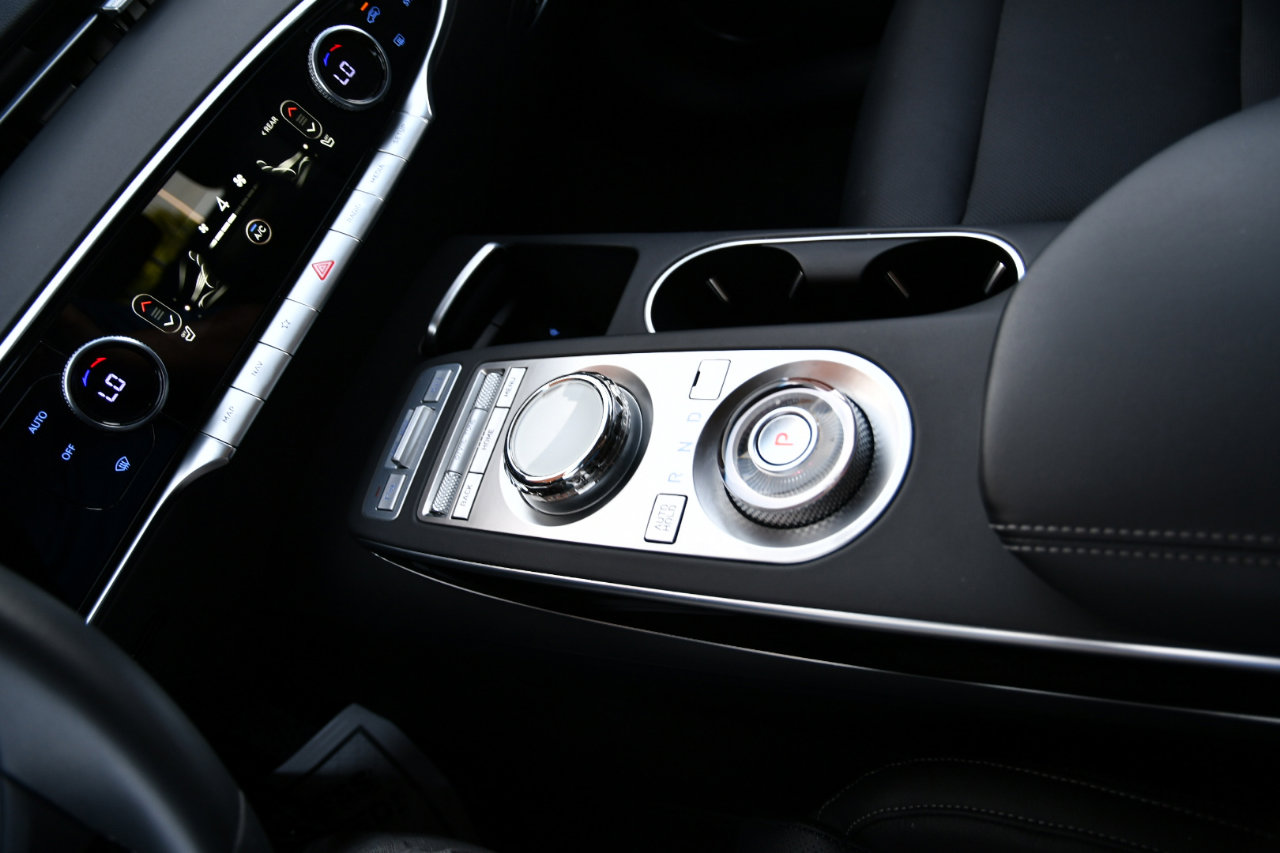 Used 2025 Genesis GV70 2.5T image 18