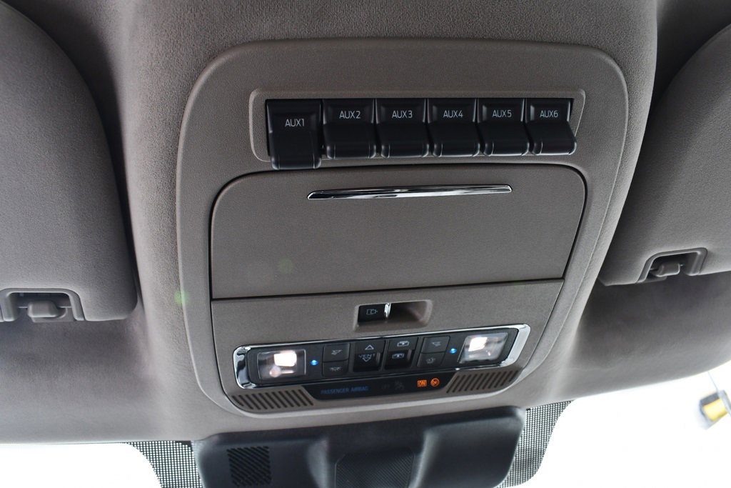 New 2026 Ford F450 Platinum w/ Platinum Plus Package image 36