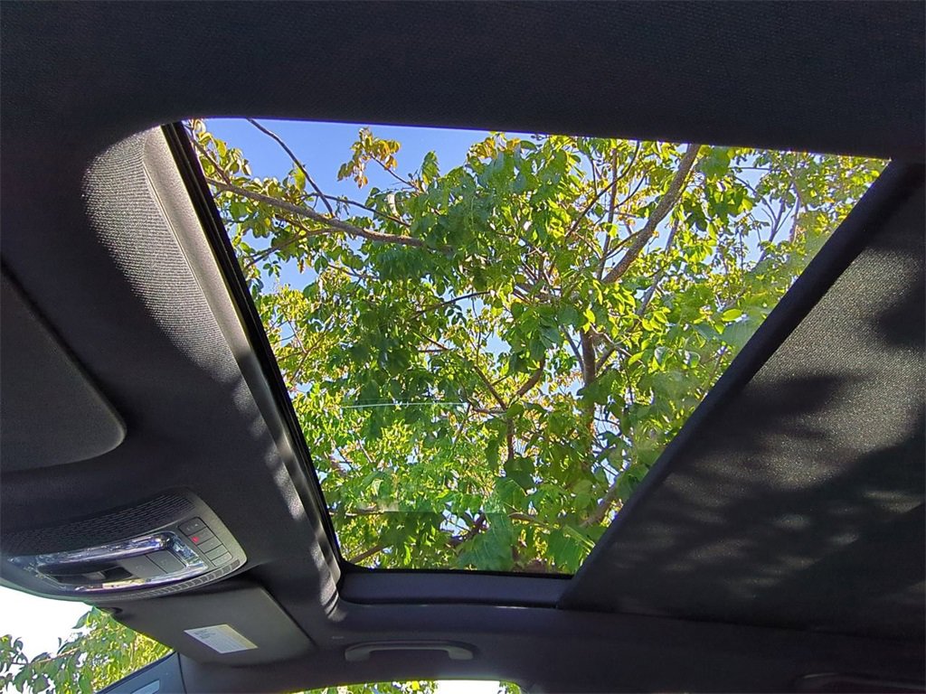 Used 2025 Mercedes-Benz GLE 350 4MATIC image 20