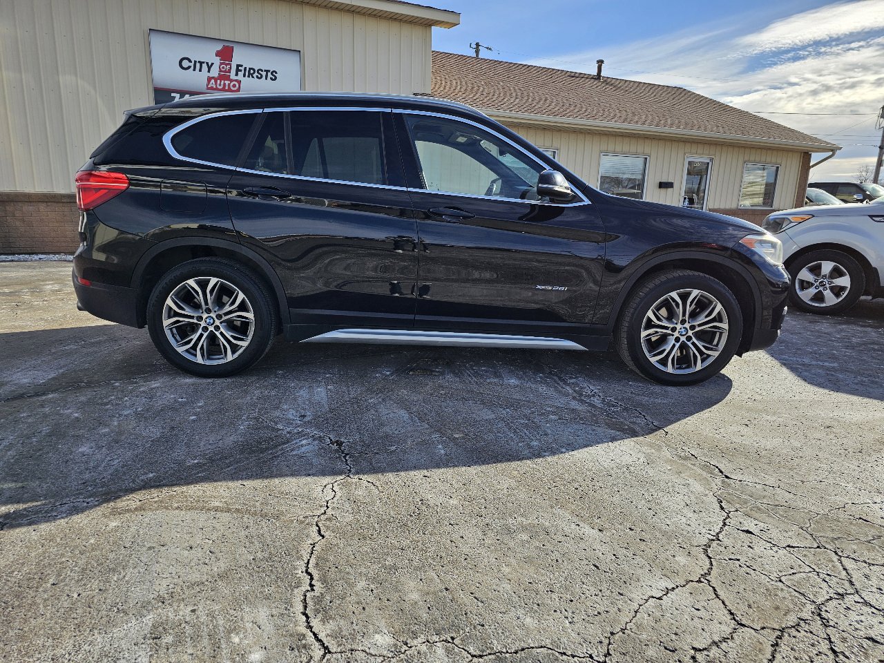Used 2017 BMW X1 xDrive28i image 34