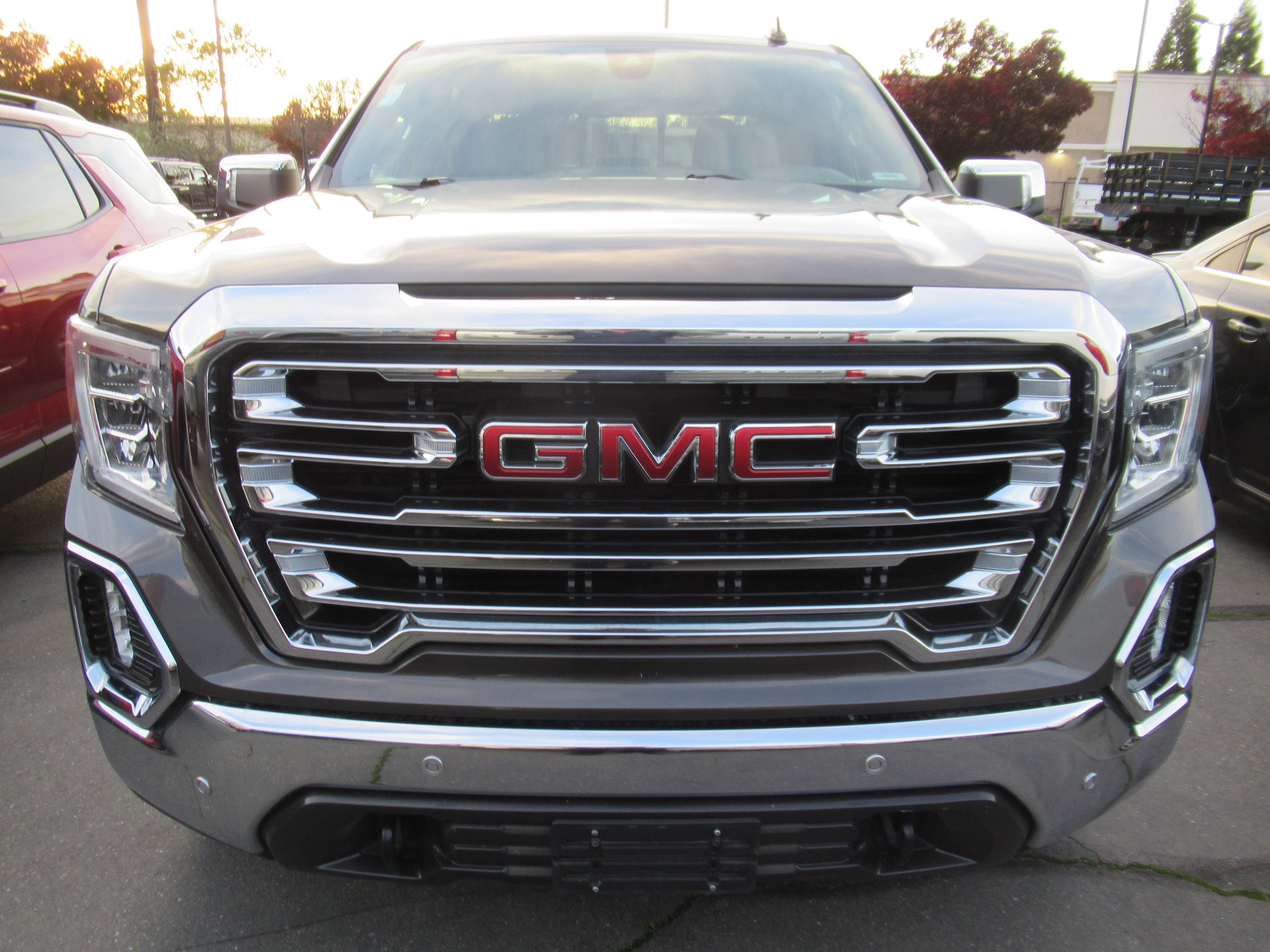 Used 2020 GMC Sierra 1500 SLT w/ SLT Premium Plus Package AWD/4WD image 3