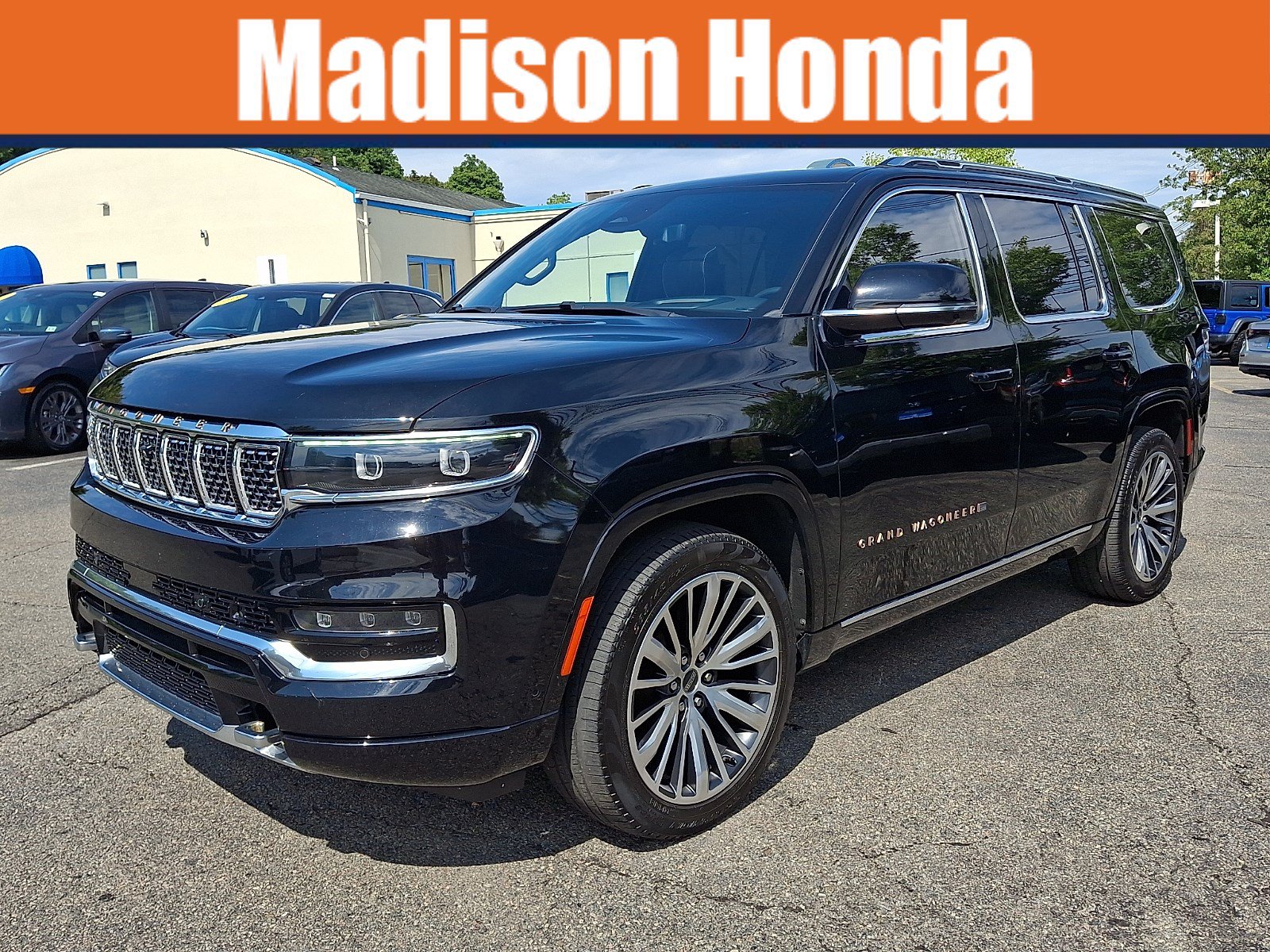 Used 2024 Jeep Grand Wagoneer Series III w/ HD Trailer Tow Package
