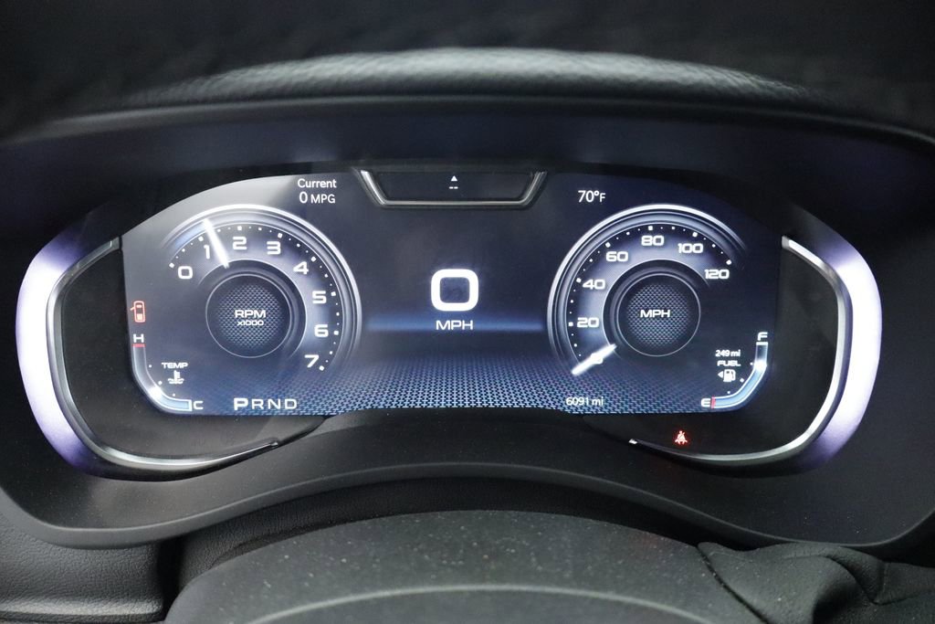 Used 2025 RAM 3500 Laramie AWD/4WD image 28