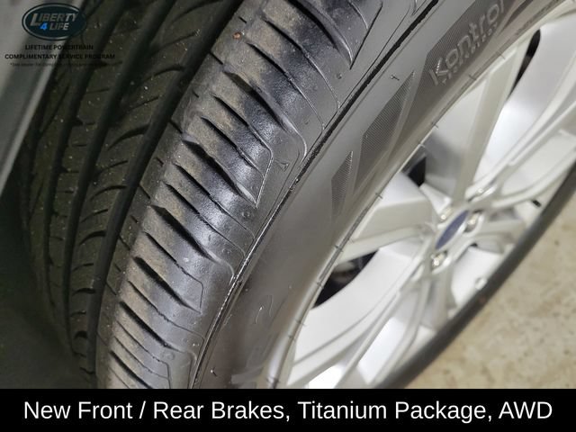Used 2022 Ford Edge Titanium AWD/4WD image 11