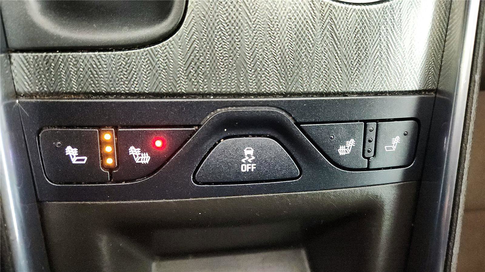 Used 2015 Chevrolet Impala LT image 45