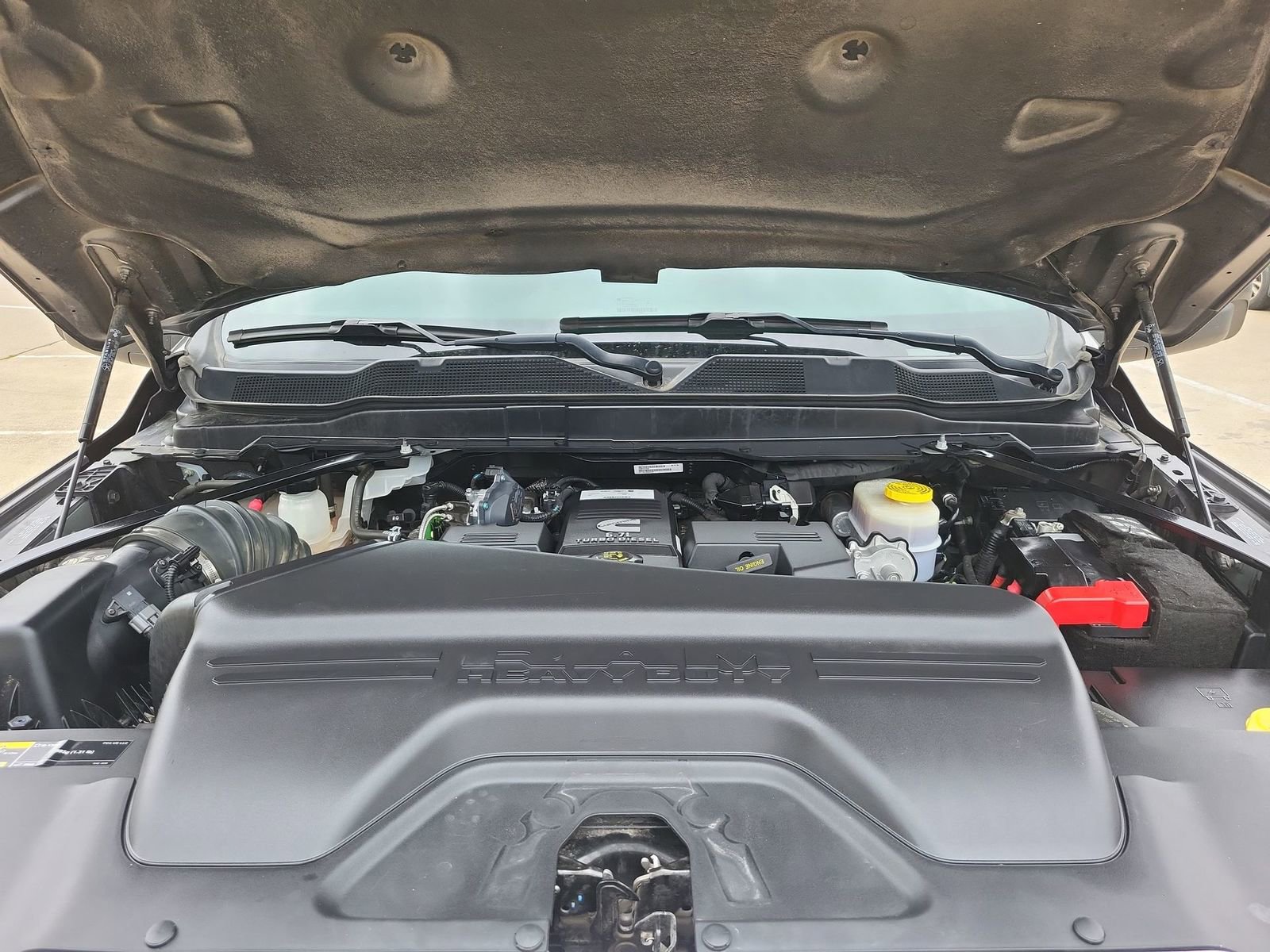 Used 2024 RAM 2500 Tradesman w/ Chrome Appearance Group image 27