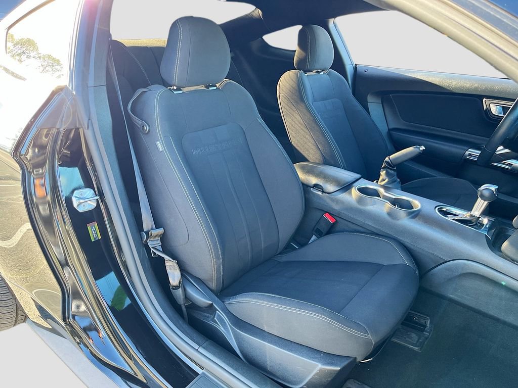 Used 2020 Ford Mustang Coupe image 25