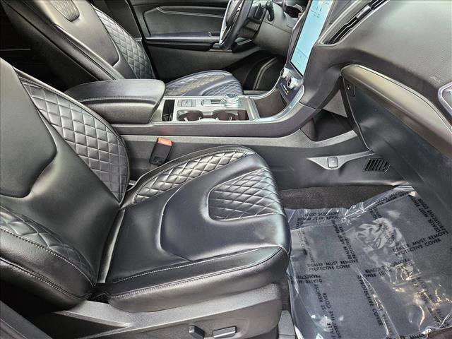 Used 2023 Ford Edge Titanium w/ Class II Trailer Tow Package image 20