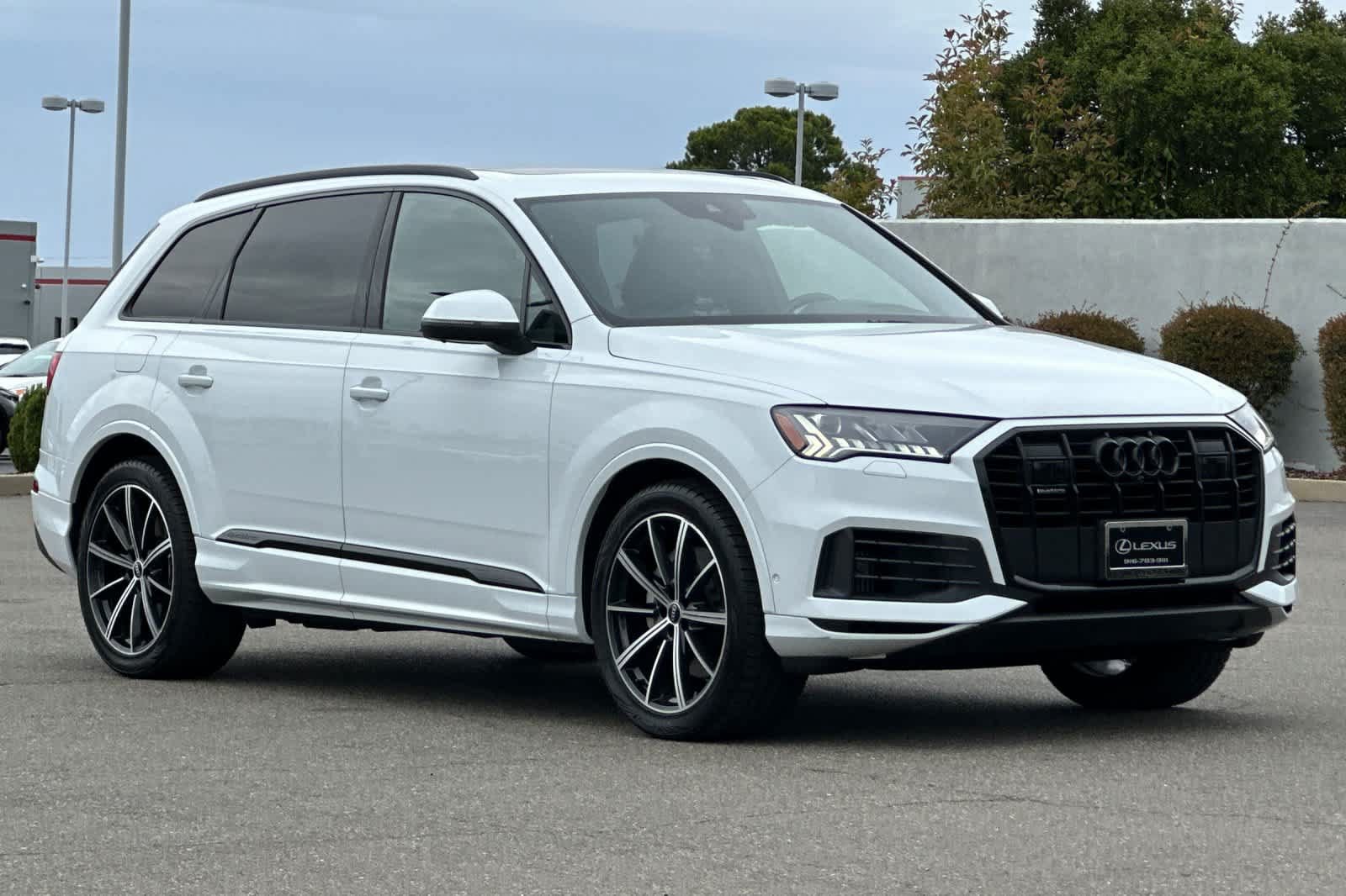Used 2021 Audi Q7 3.0T Prestige AWD/4WD image 5
