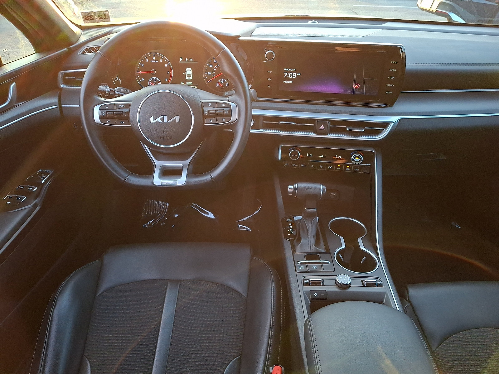 Used 2024 Kia K5 GT-Line w/ GT-Line Premium Package FWD image 11