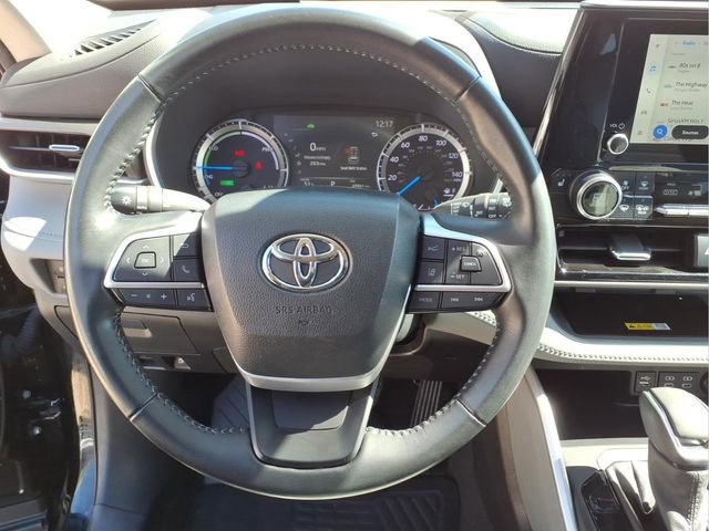 Used 2023 Toyota Highlander XLE image 15