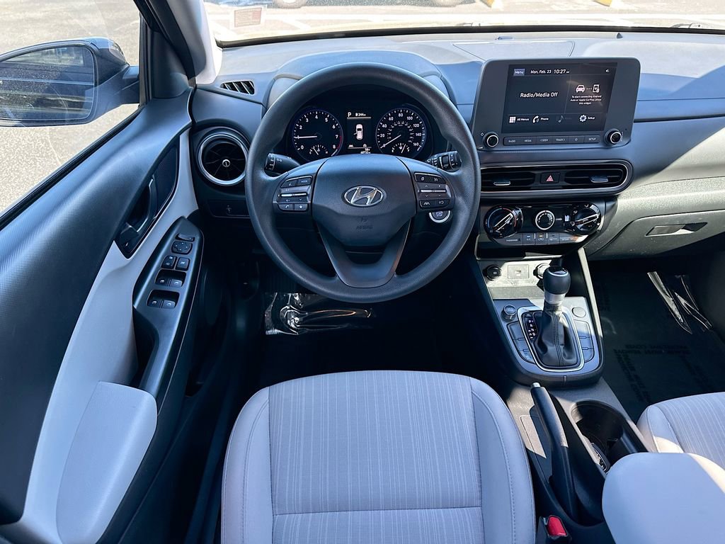 Used 2022 Hyundai Kona SEL image 21