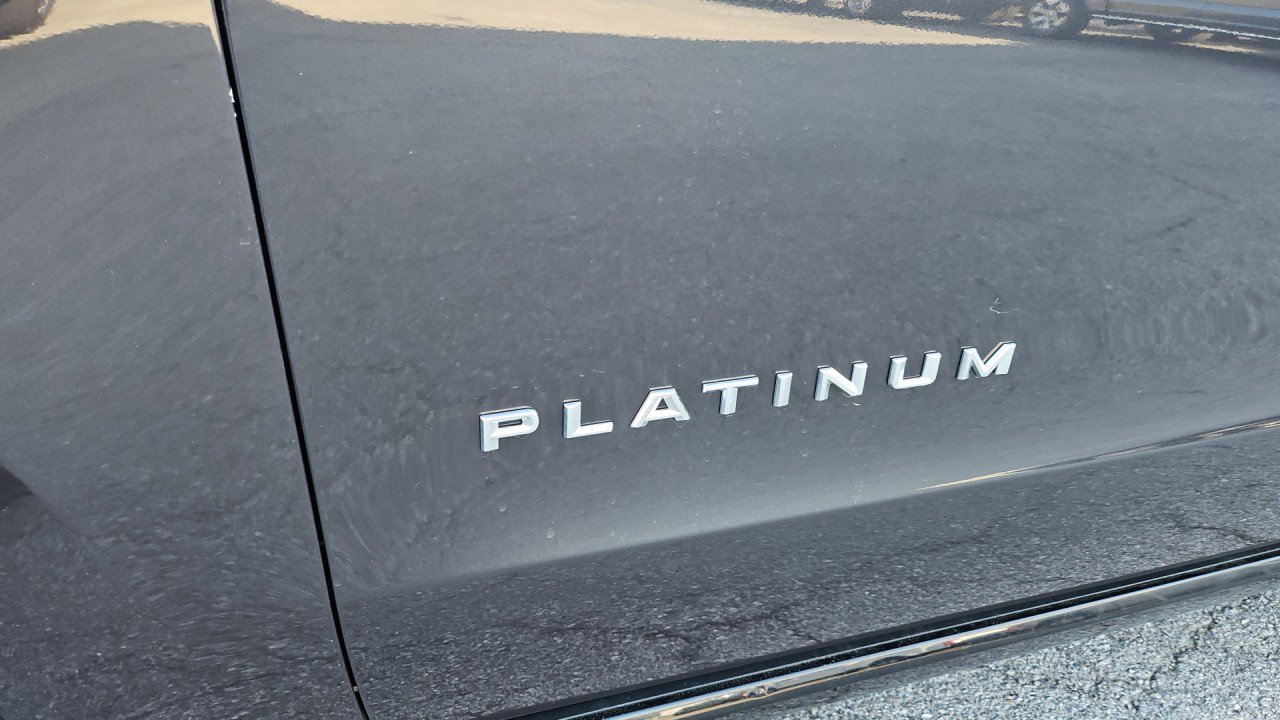 Used 2025 Ford Expedition Max Platinum AWD/4WD image 10