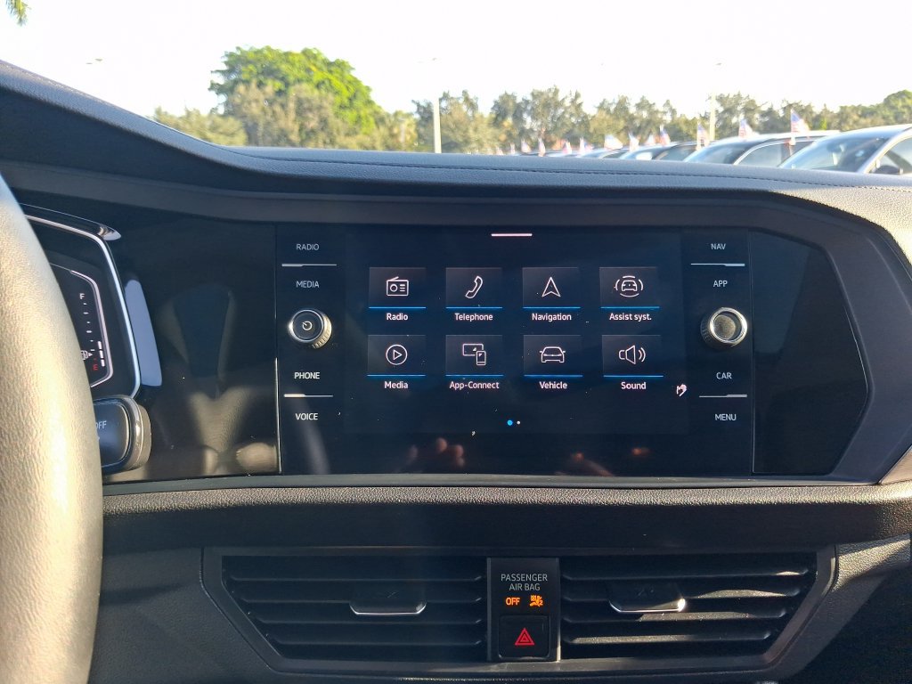 Certified 2024 Volkswagen Jetta SEL FWD image 23