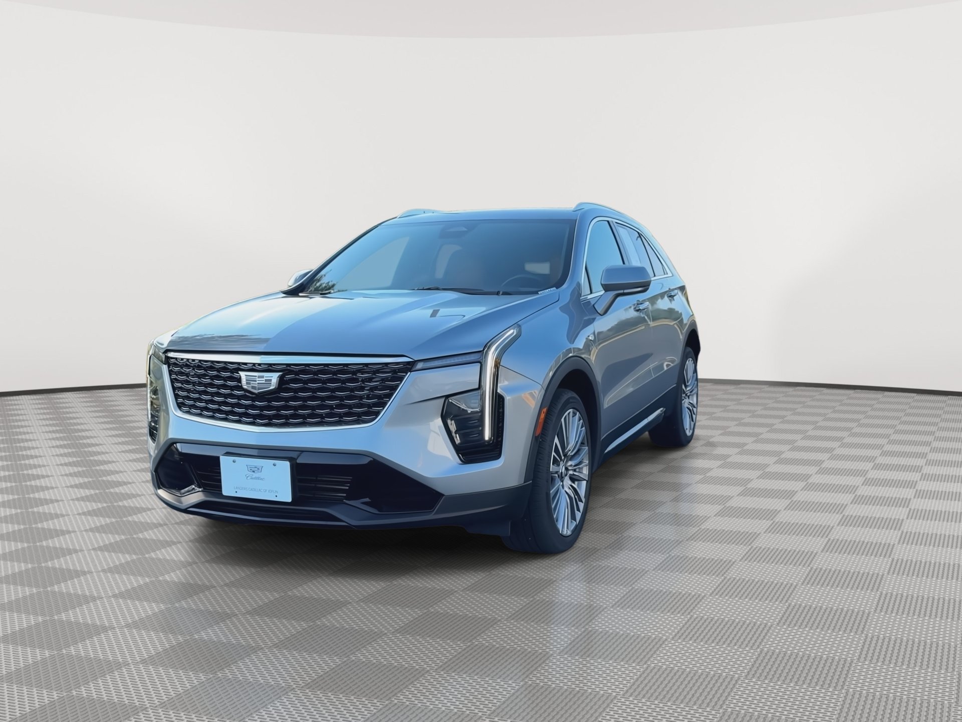 Used 2024 Cadillac XT4 Premium Luxury w/ Technology Package AWD/4WD image 4