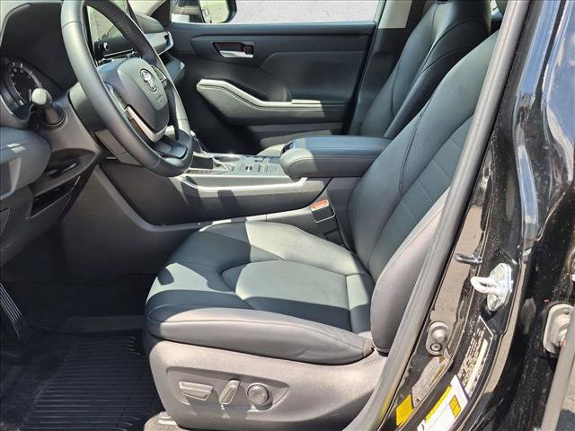 Used 2026 Toyota Highlander XLE AWD/4WD image 15
