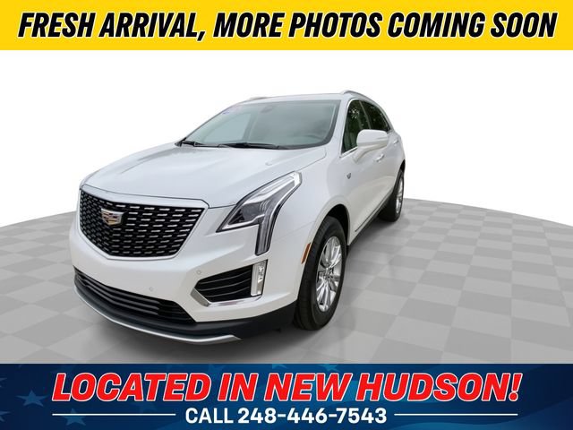 Used 2020 Cadillac XT5 Premium Luxury w/ LPO, Floor Liner Package FWD image 6