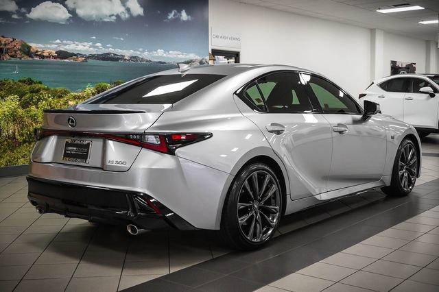 Certified 2025 Lexus IS 300 F Sport image 6