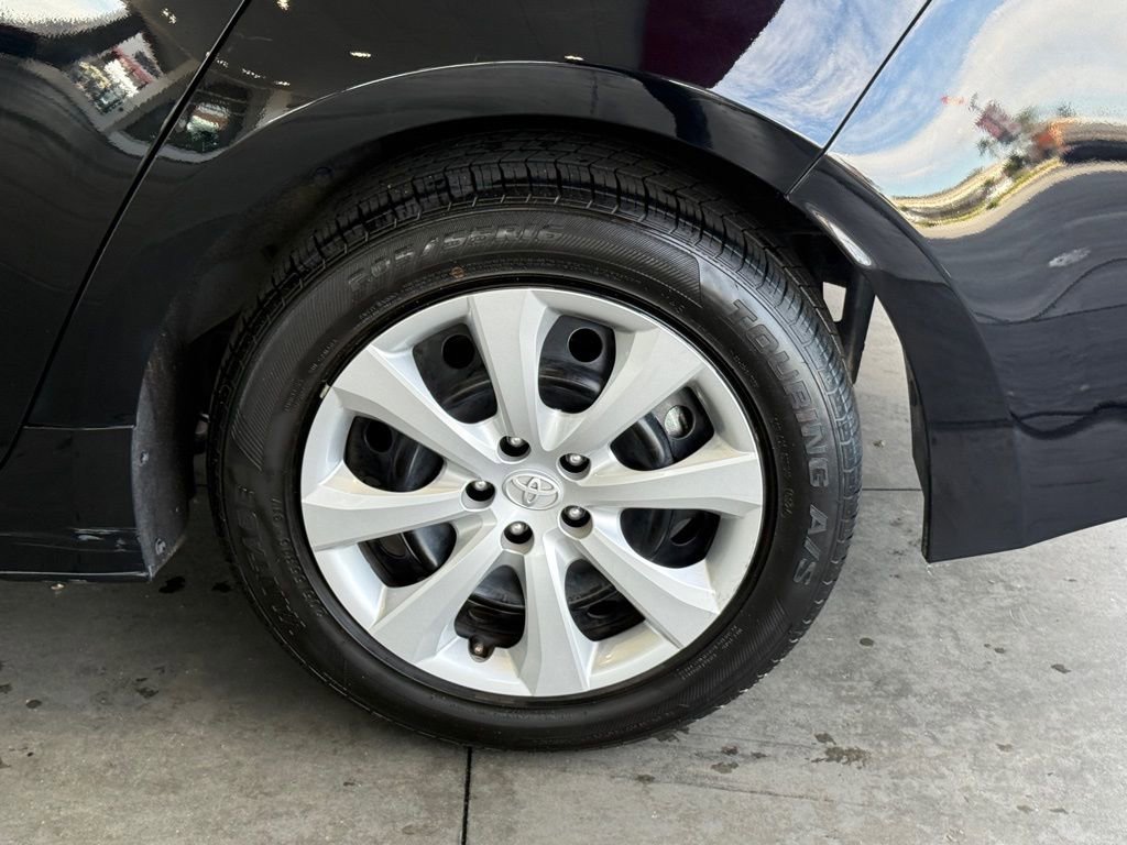 Used 2024 Toyota Corolla LE image 14