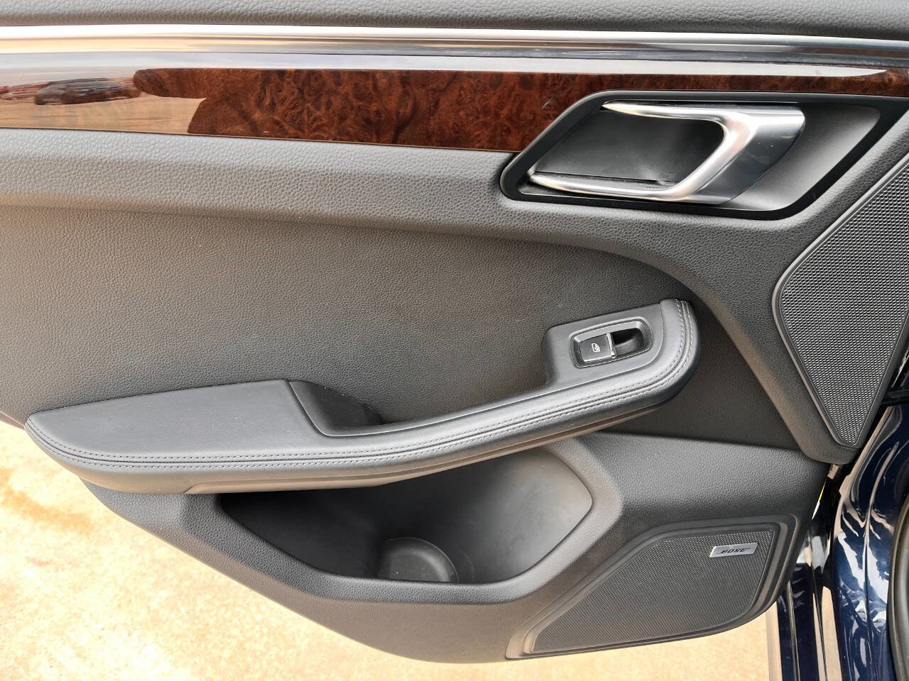 Used 2015 Porsche Macan Turbo image 16