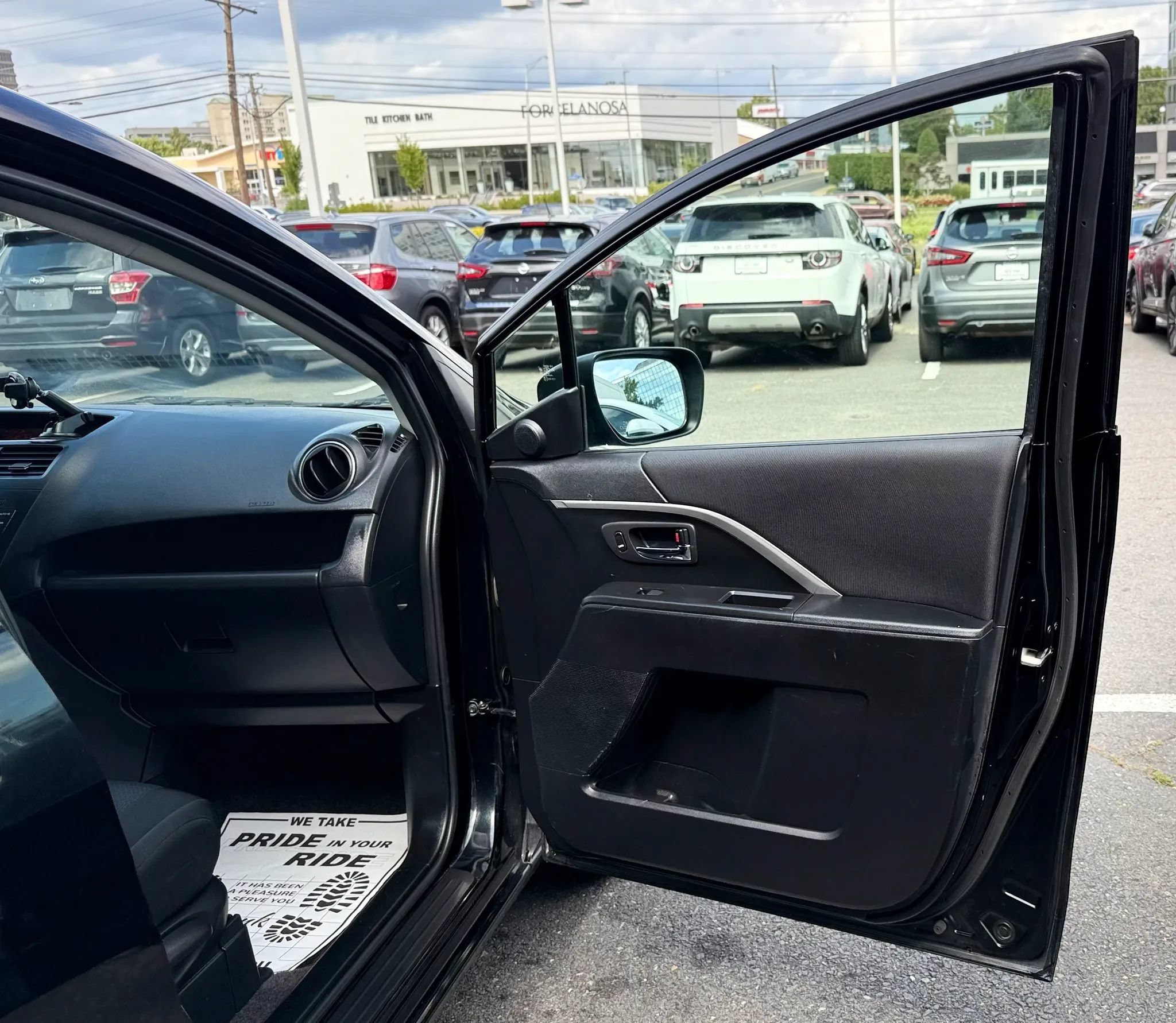 Used 2014 MAZDA MAZDA5 Sport FWD image 29