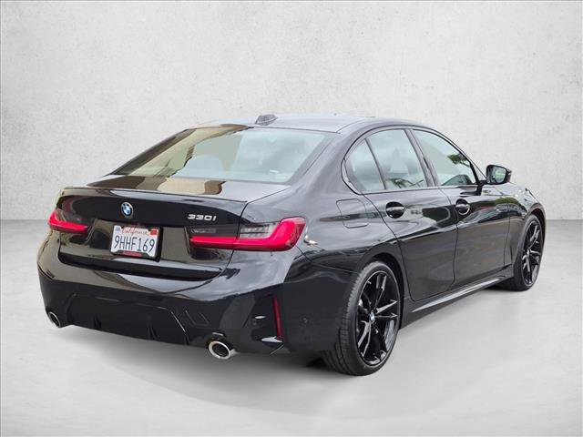 Used 2023 BMW 330i Sedan w/ M Sport Package RWD image 5