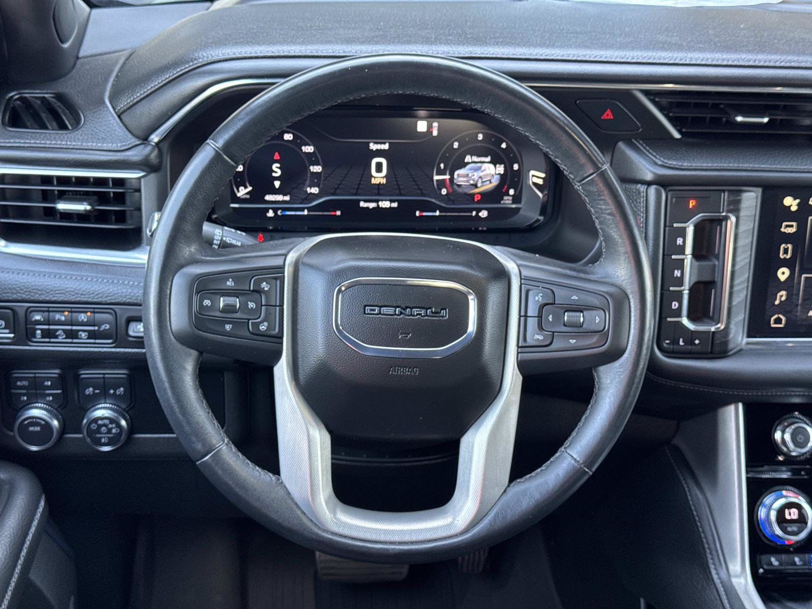 Used 2022 GMC Yukon Denali AWD/4WD image 10