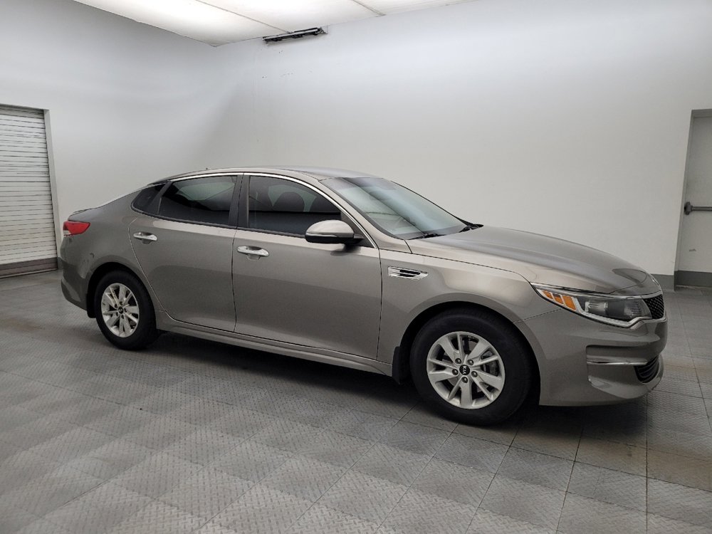 Used 2017 Kia Optima LX FWD image 11