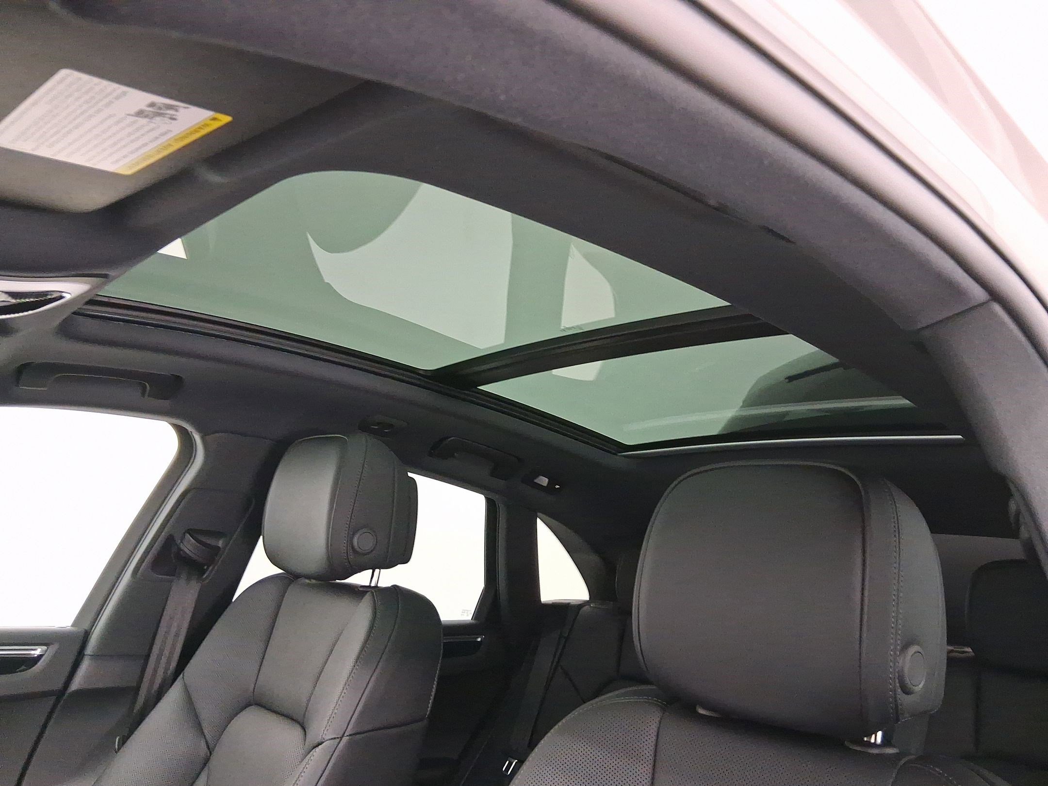 New 2026 Porsche Macan image 15