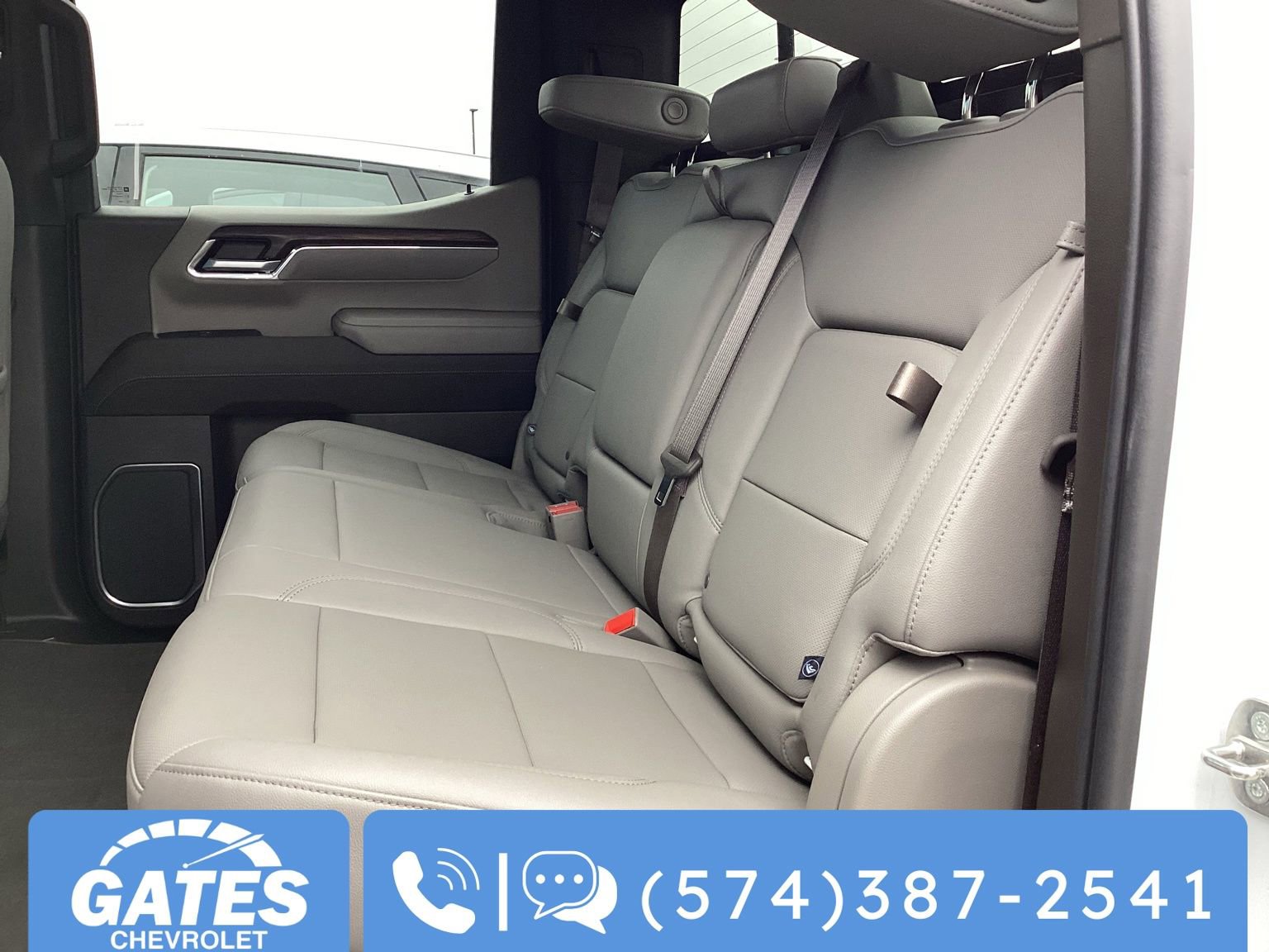 Used 2024 GMC Sierra 1500 SLT w/ SLT Premium Plus Package image 17