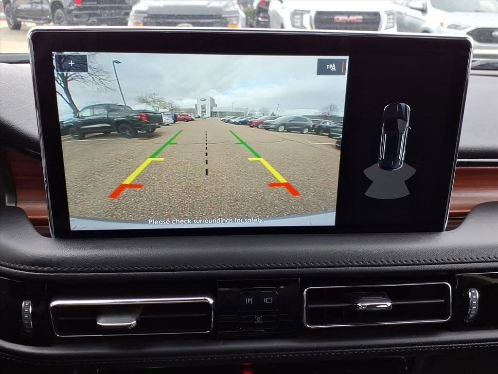 Used 2022 Lincoln Nautilus Reserve image 18