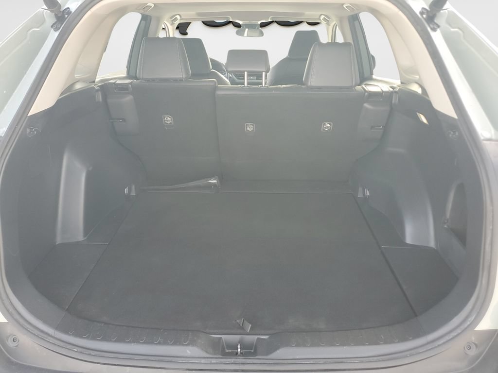 Used 2022 Toyota RAV4 XLE Premium AWD/4WD image 9
