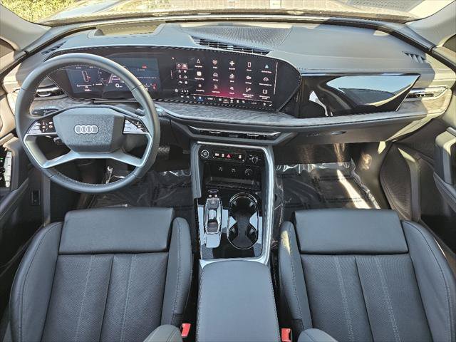 Certified 2025 Audi Q5 Premium Plus w/ Premium Plus AWD/4WD image 4