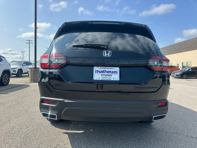 Used 2025 Honda Pilot Black Edition image 5