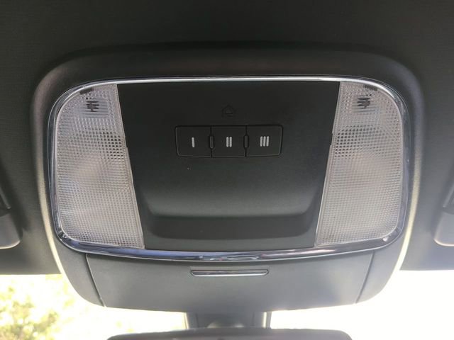 Used 2017 Dodge Charger R/T Scat Pack w/ Beats Audio Group RWD image 22