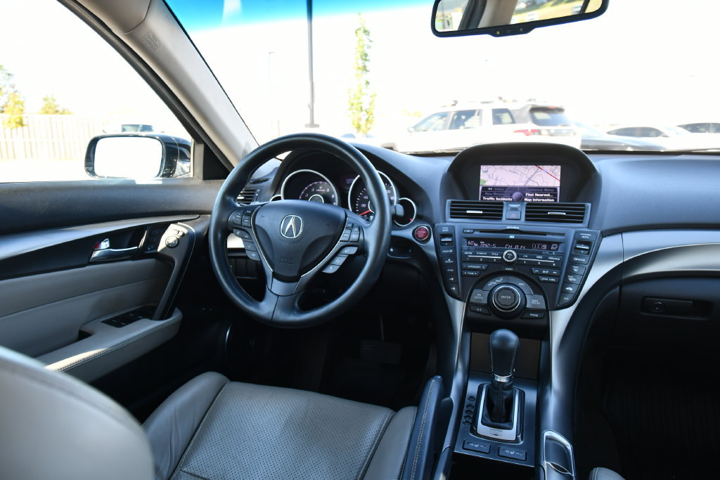 Used 2012 Acura TL w/ Technology Package AWD/4WD image 25