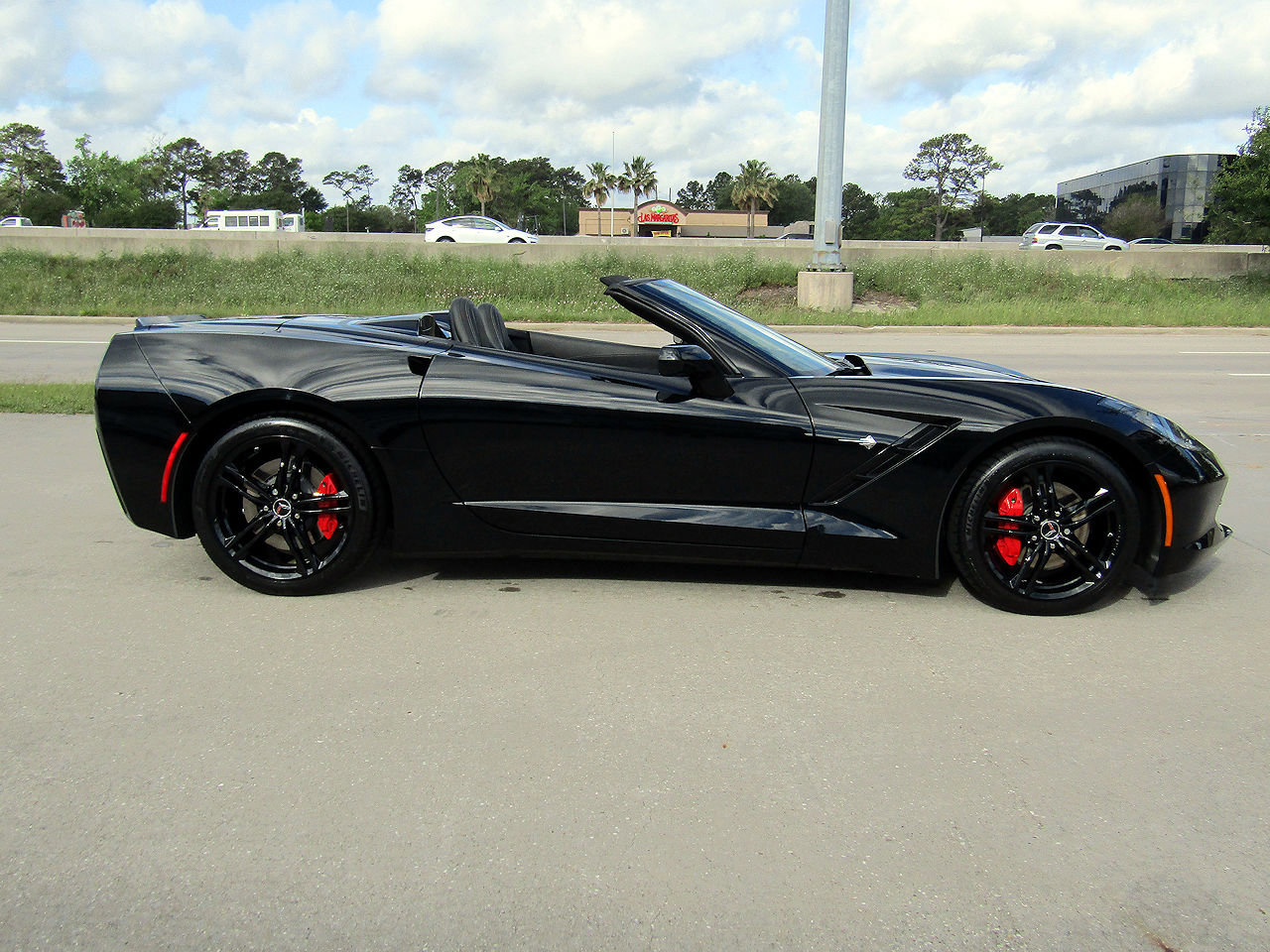 Used 2017 Chevrolet Corvette Stingray Convertible w/ 2LT Preferred Equipment Group image 4