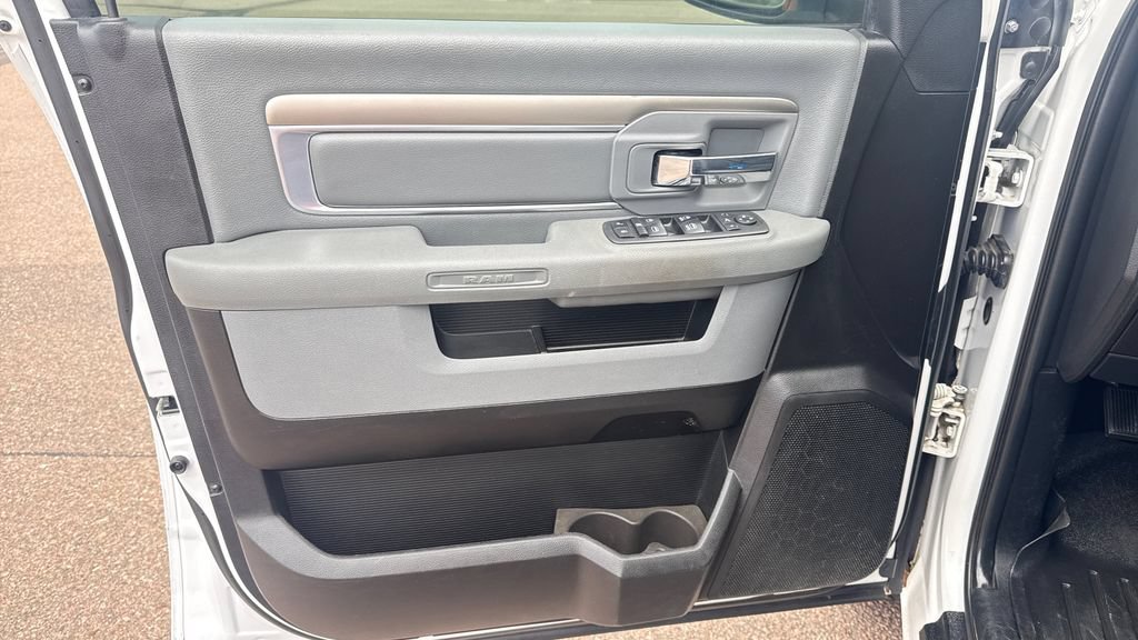 Used 2019 RAM 1500 Classic SLT w/ Luxury Group AWD/4WD image 27