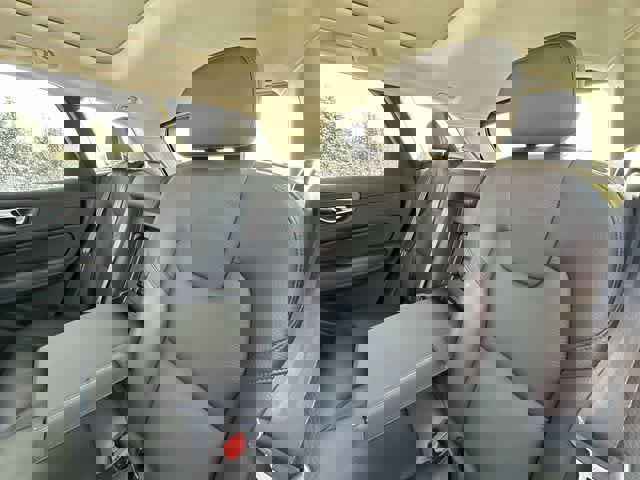 Used 2023 Volvo XC60 B5 Plus w/ Climate Package image 16